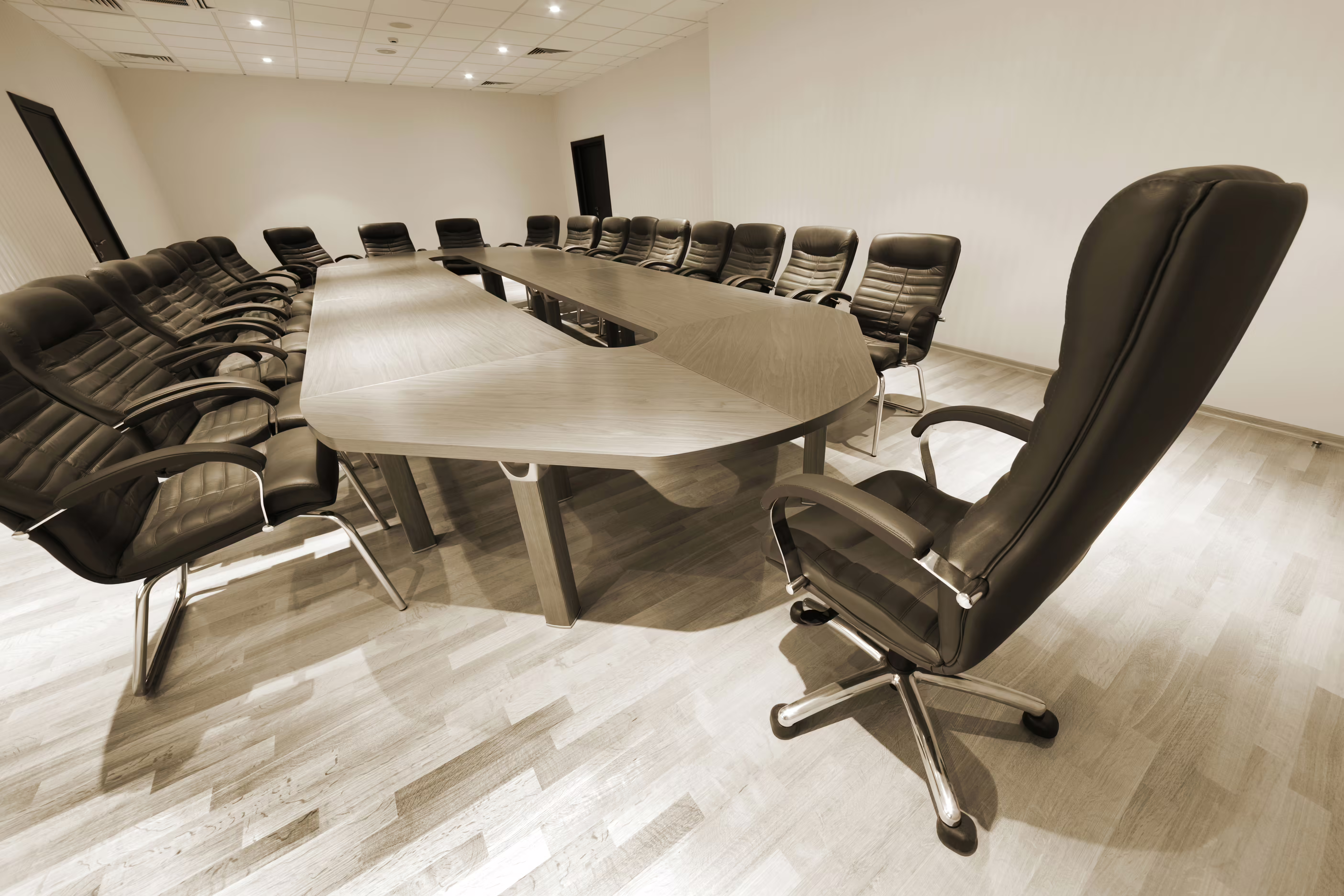 Luisnvaya Office Furniture Conference Table Pu Finish