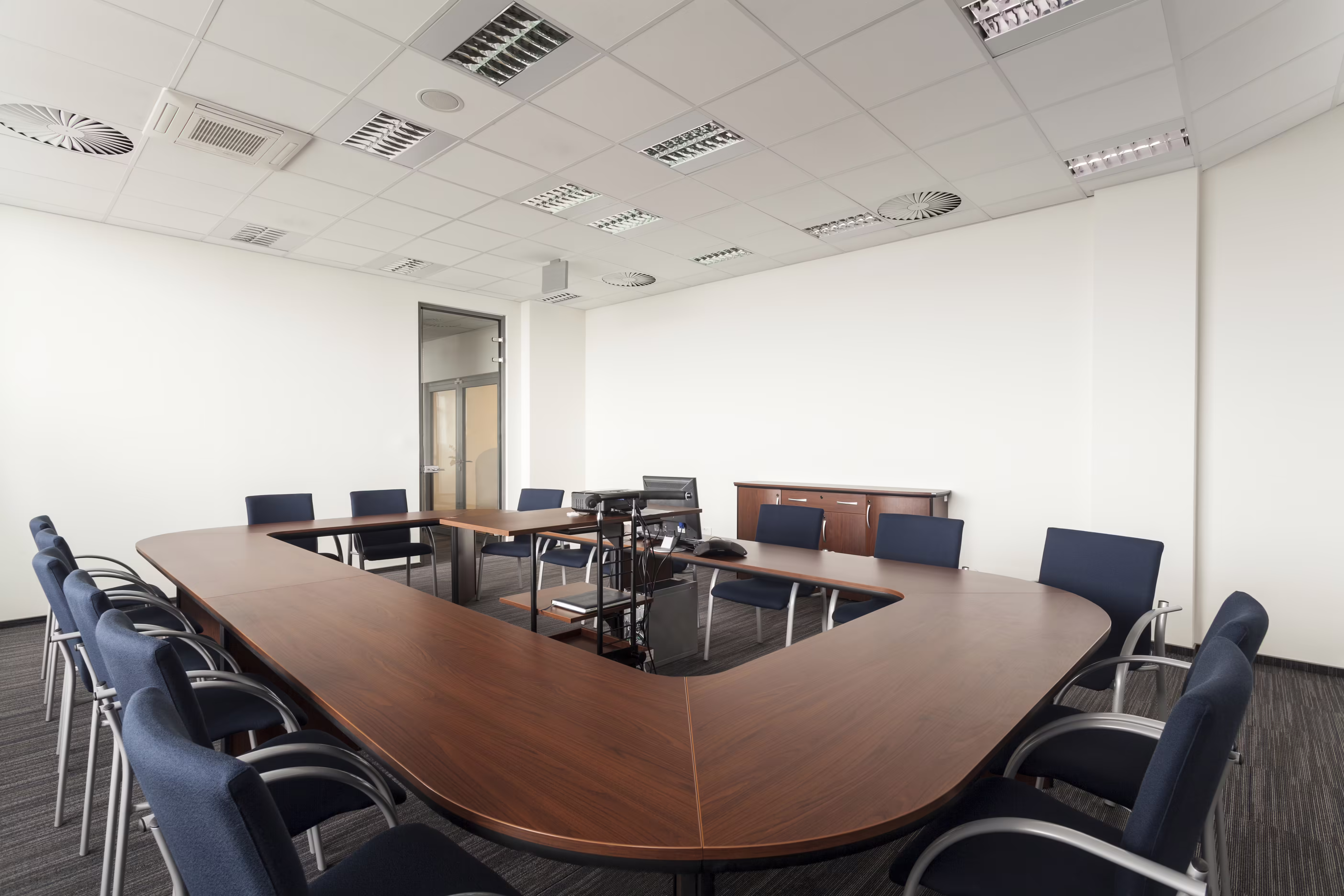 Luisnvaya Office Furniture Conference Table Veneer Finish