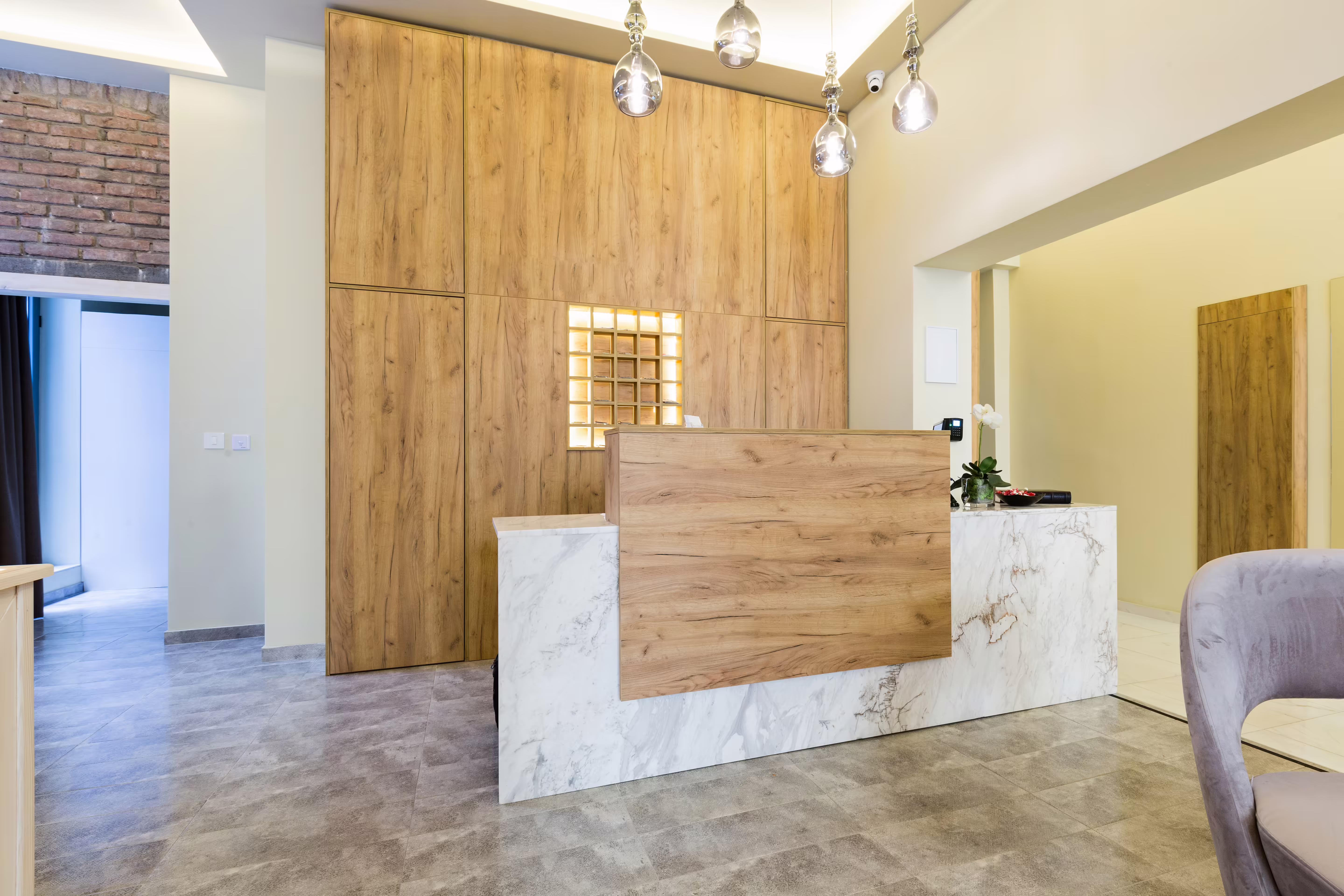 Luisnvaya Office Furniture Reception Table Laminate Finish