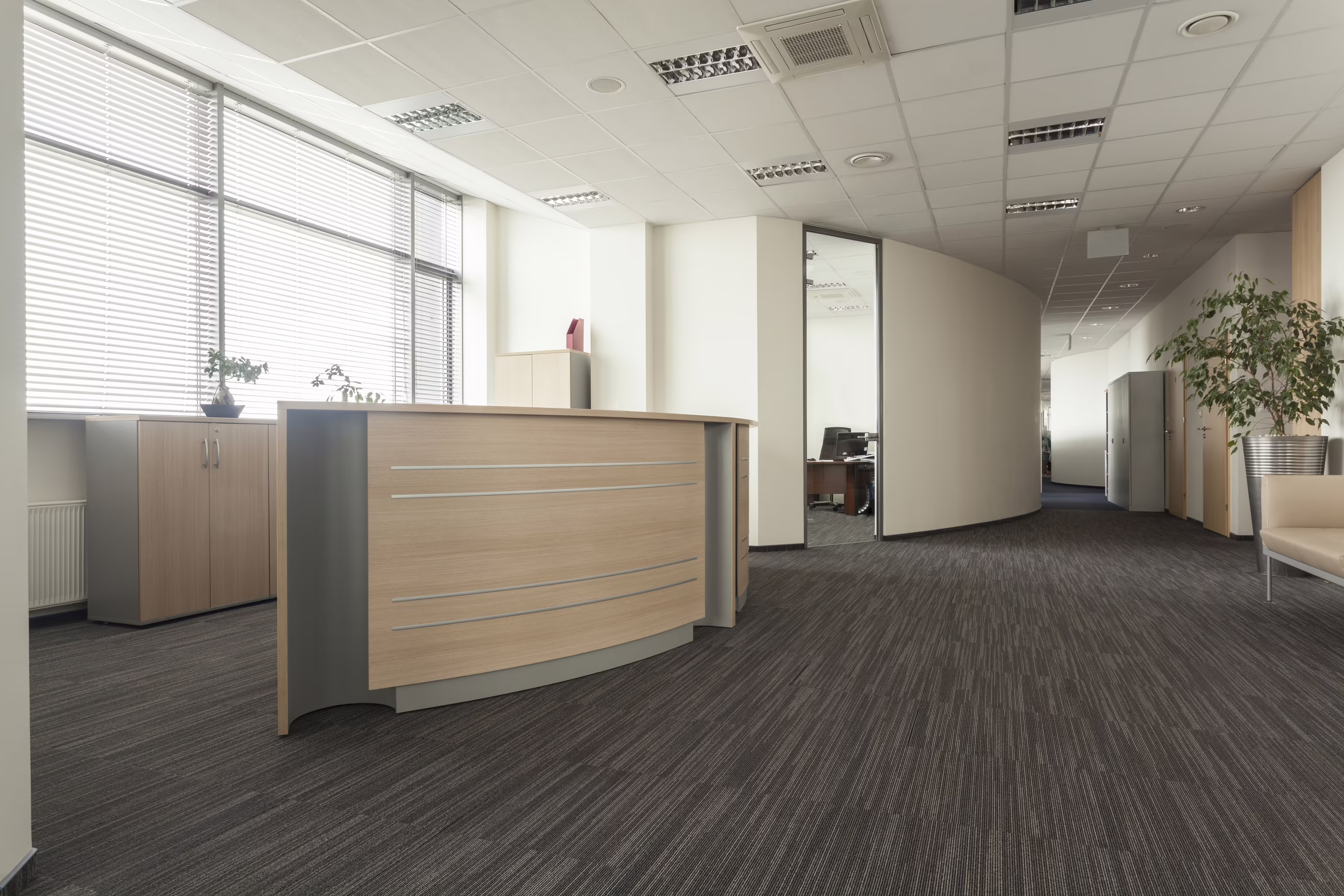 Luisnvaya Office Furniture Receptions Table Pu Finish
